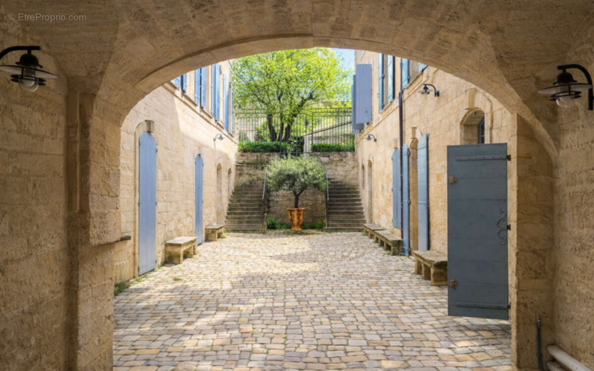 Appartement à UZES