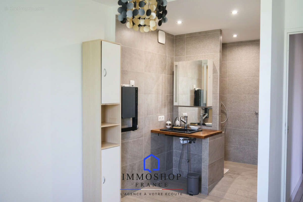 Appartement à MARSEILLE-9E