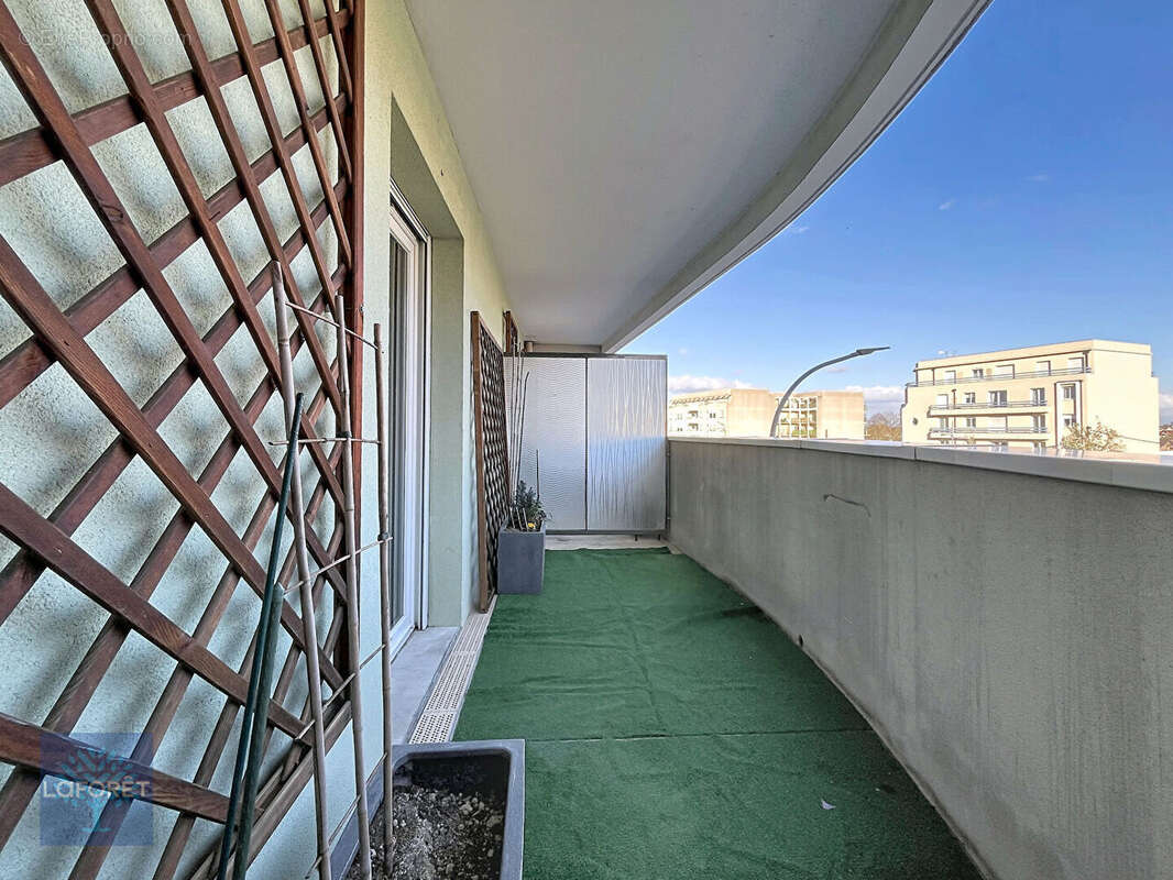 Appartement à CHILLY-MAZARIN