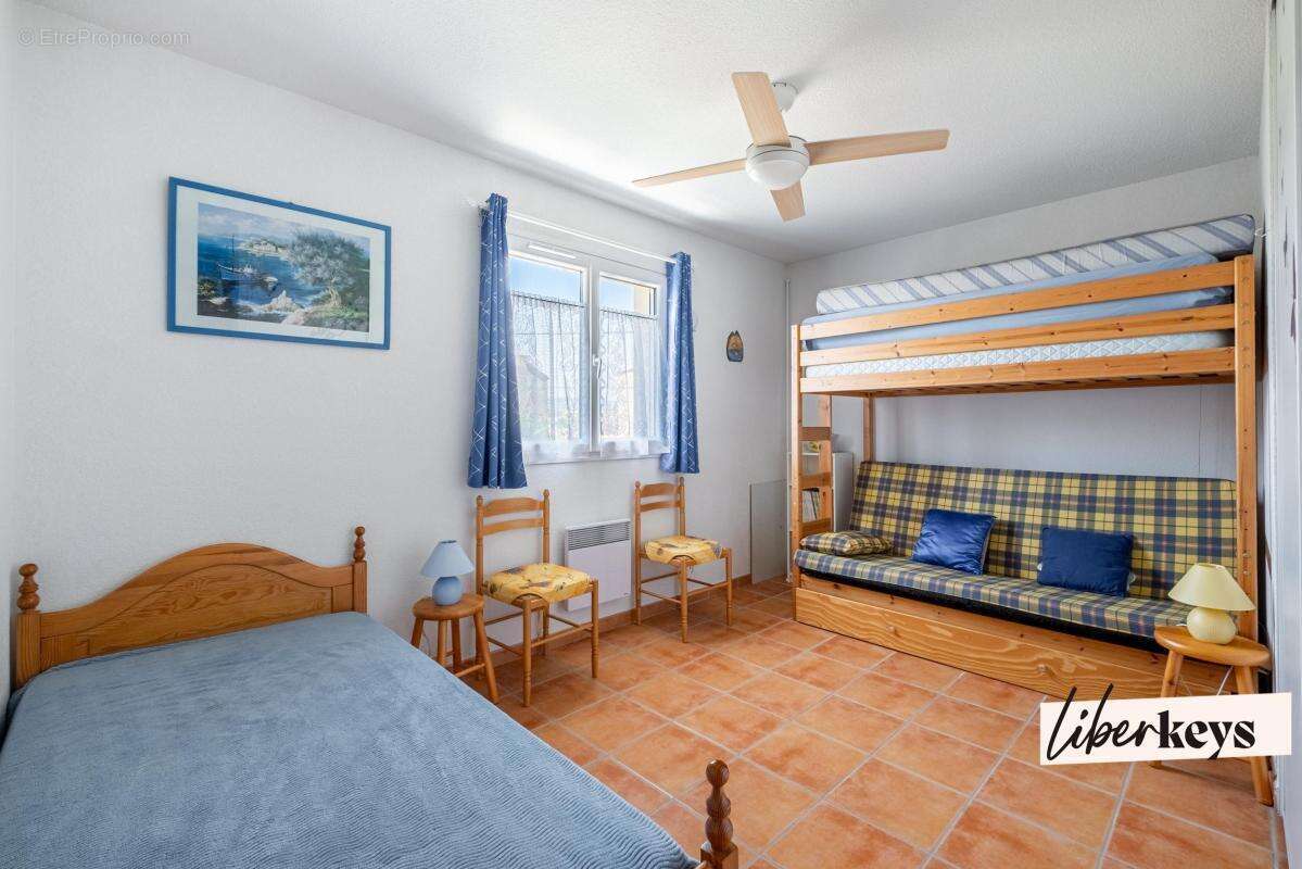Fréjus – Maison mitoyenne de  102 m² - 3 chambres - Garage - Proche des commerces et de la base Nature - photo 8