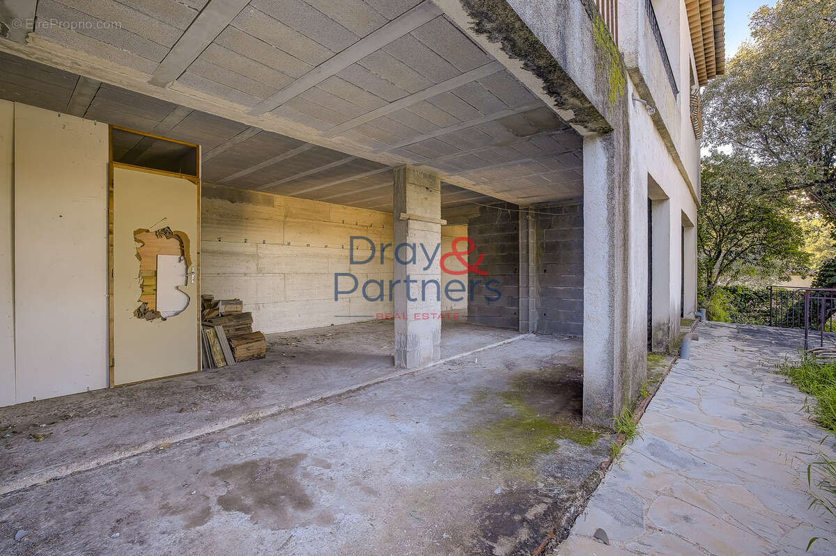 Villa  indépendante de  6 pièces avec  piscine à rénover - photo 28
