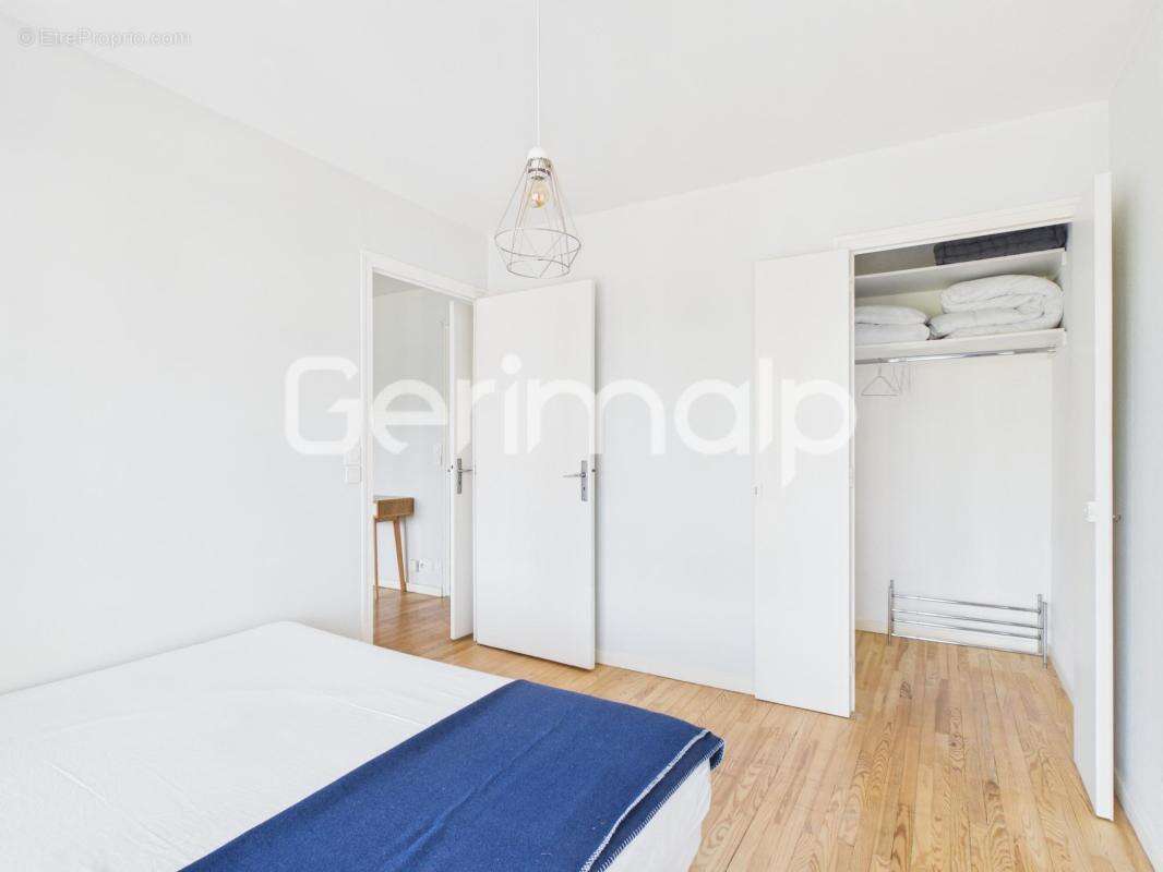 Vente - Appartement - 2 pièces + cuisine - 48 m² - 273 000 € - - photo 10