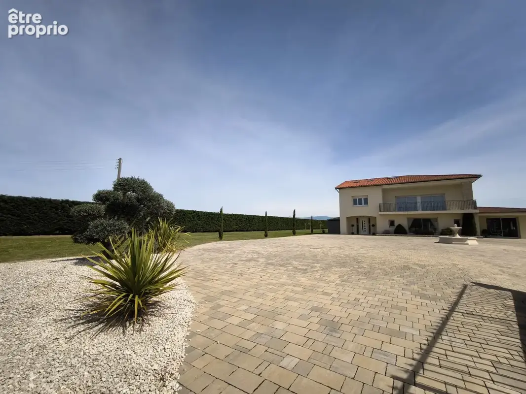 Etoile. maison de famille de 270 m2. renovee en totalite. modulable. parc clos de 5030 m2 - photo 35