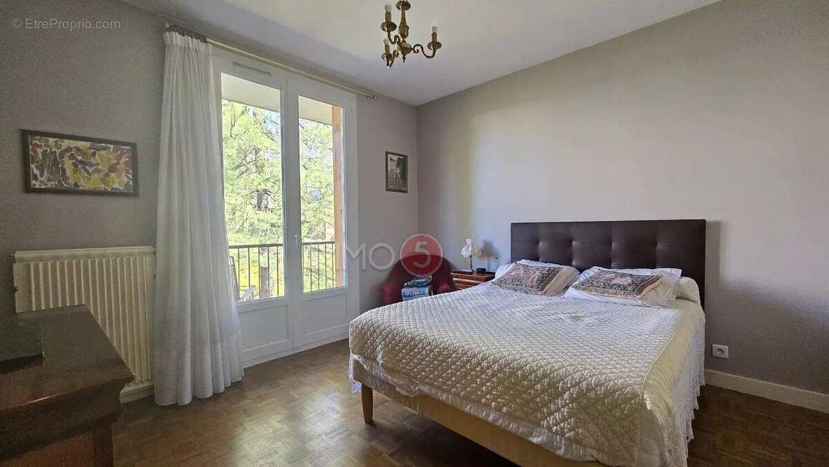 Appartement à LE RAINCY