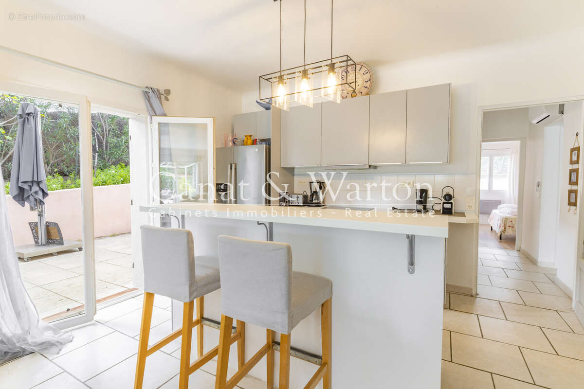 À quelques pas de la plage de bonporteau: villa rénové avec piscine - photo 5