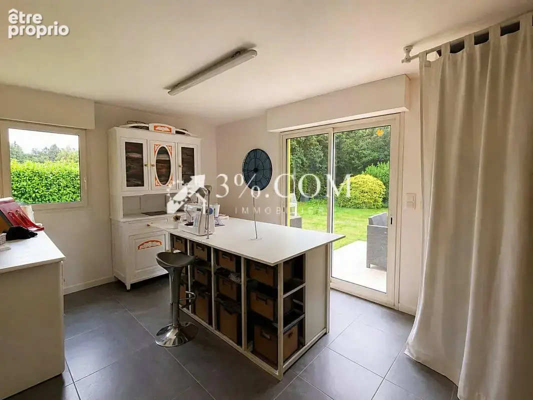 Maison familiale 173 m2 - Vie de plain-pied - 5 chambres - T - photo 10