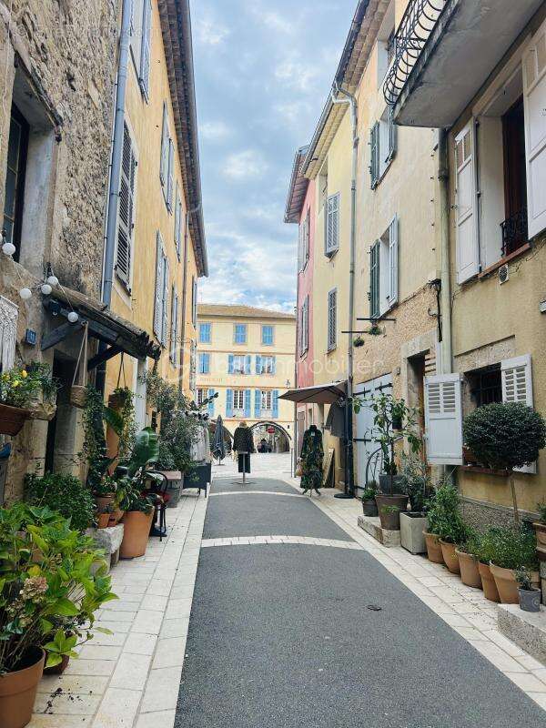 Maison à VALBONNE
