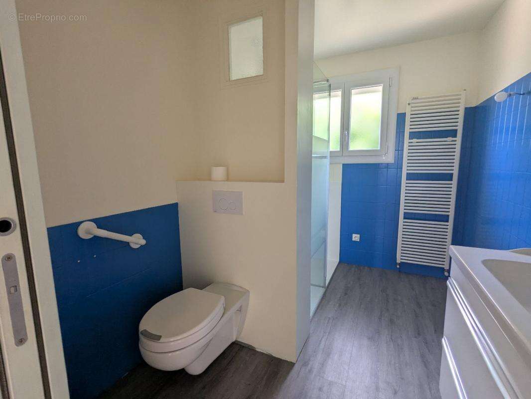 Maison à LISSAC-ET-MOURET