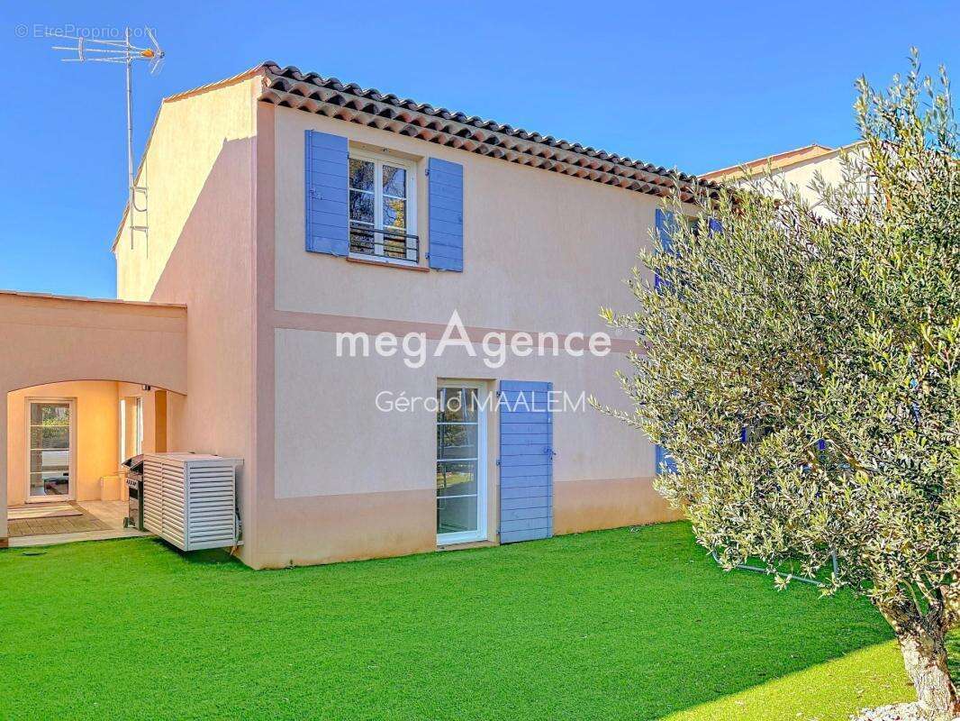 Maison à GRIMAUD