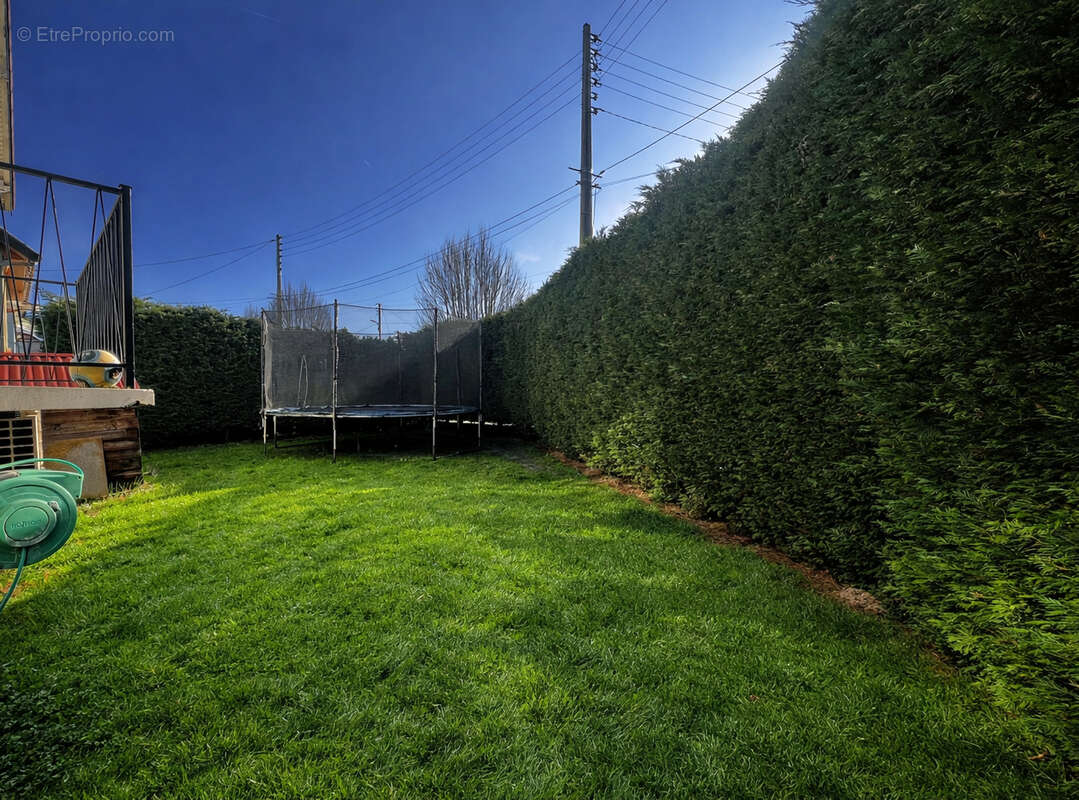 Maison à SURVILLIERS