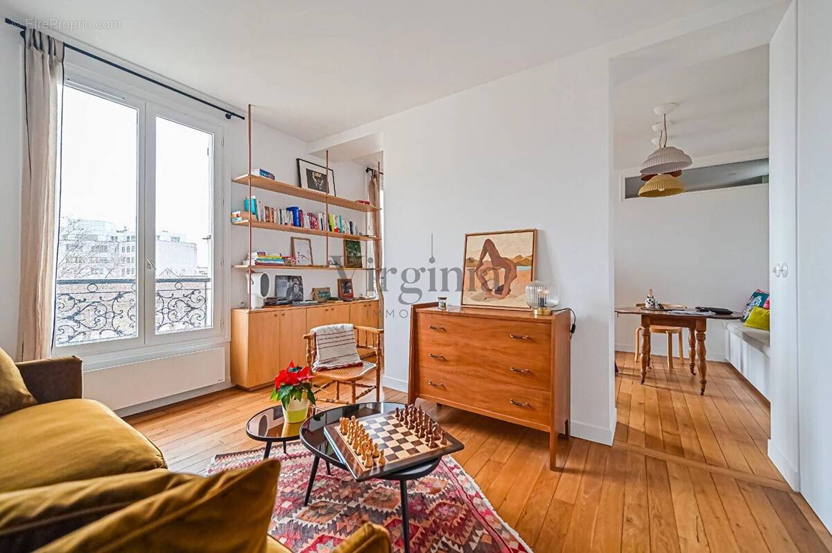 Appartement à CHARENTON-LE-PONT
