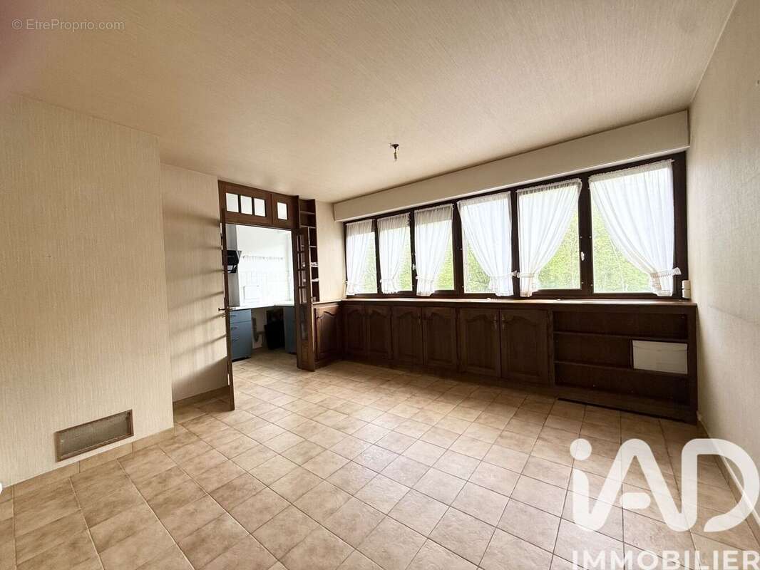 Photo 2 - Appartement à VAUX-LE-PENIL