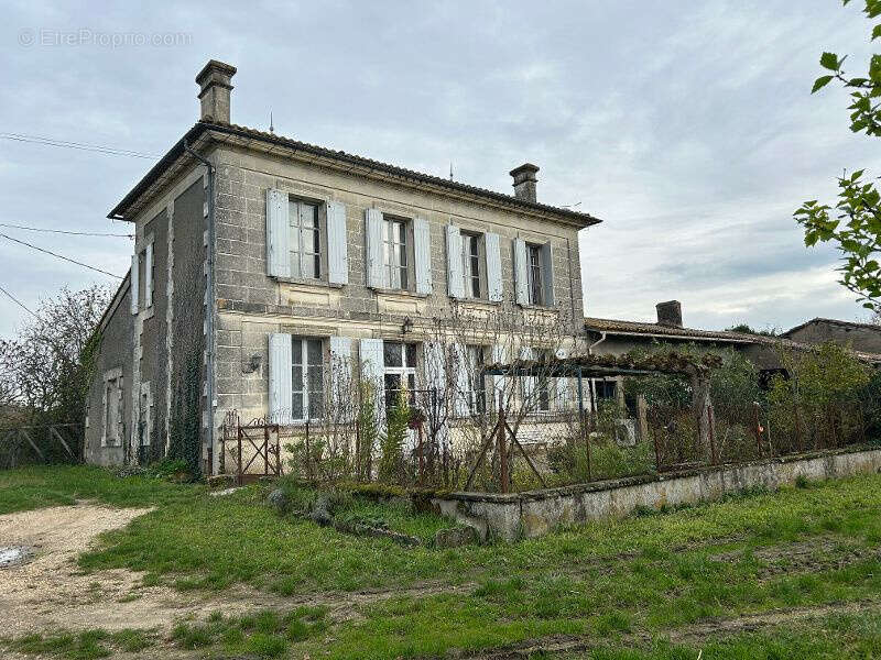 Maison à VERAC