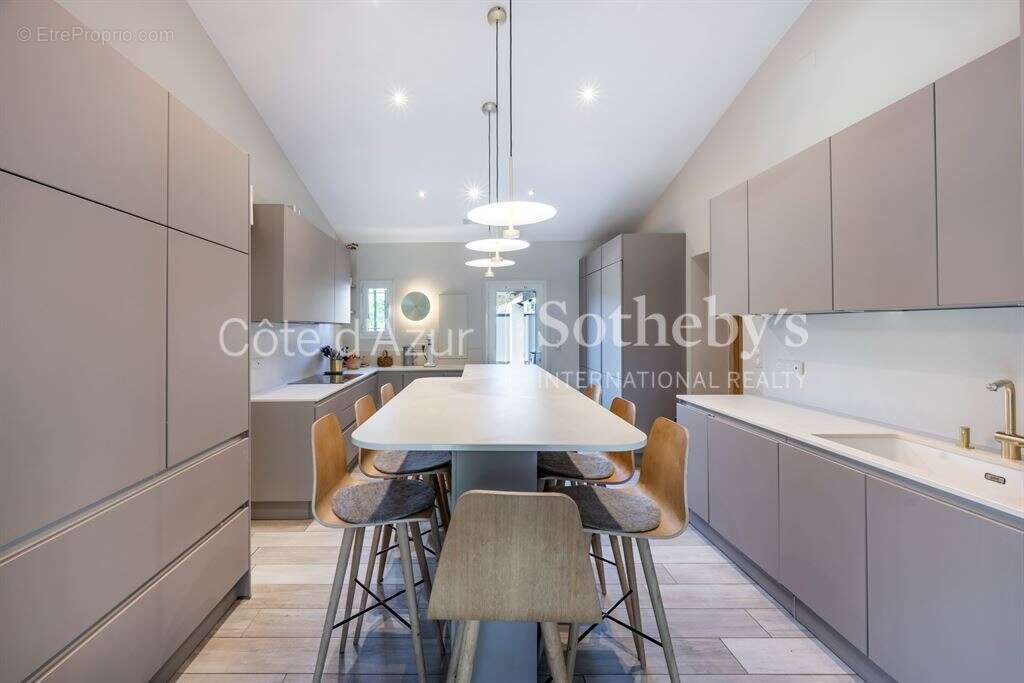 Maison à PEYMEINADE