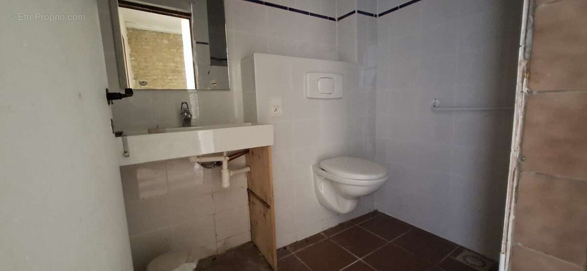 Maison composée de deux parties séparées (ou pas) 10 pièces 167 m2, LA CHAPELLE AUBAREIL (24) - photo 14