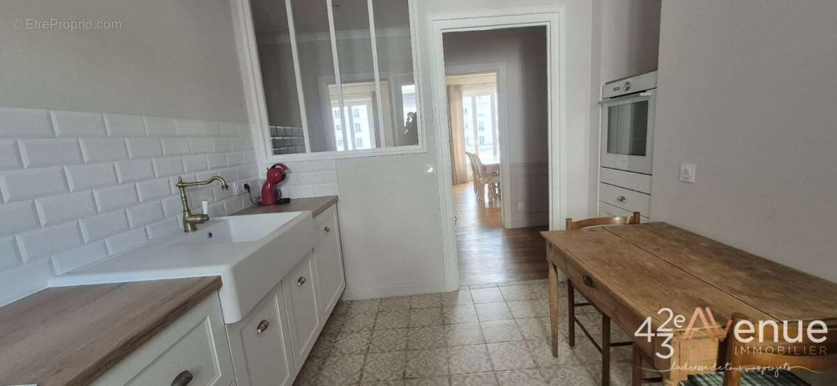 Appartement à SAINT-ETIENNE