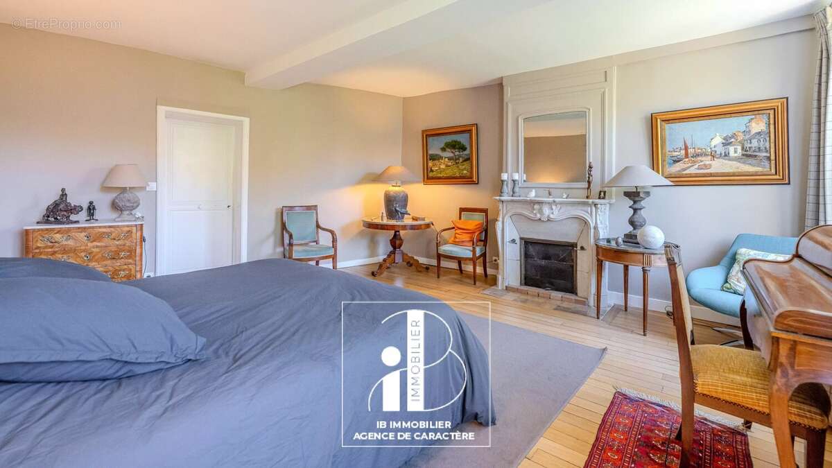 Fontainebleau coeur de ville propriete bourgeoise de 293 m² avec jardin paysager de 490m² - photo 8