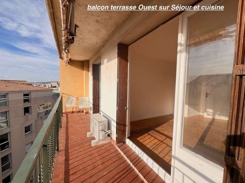 Appartement à MARSEILLE-4E