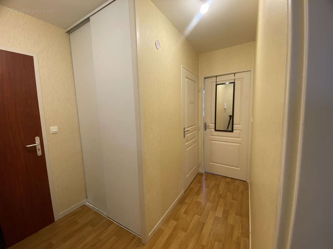 Appartement à JANZE