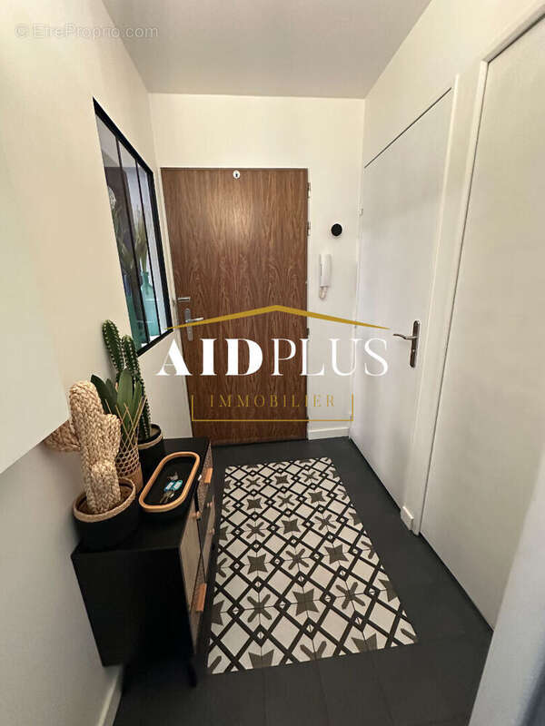 Appartement à BEAUCHAMP