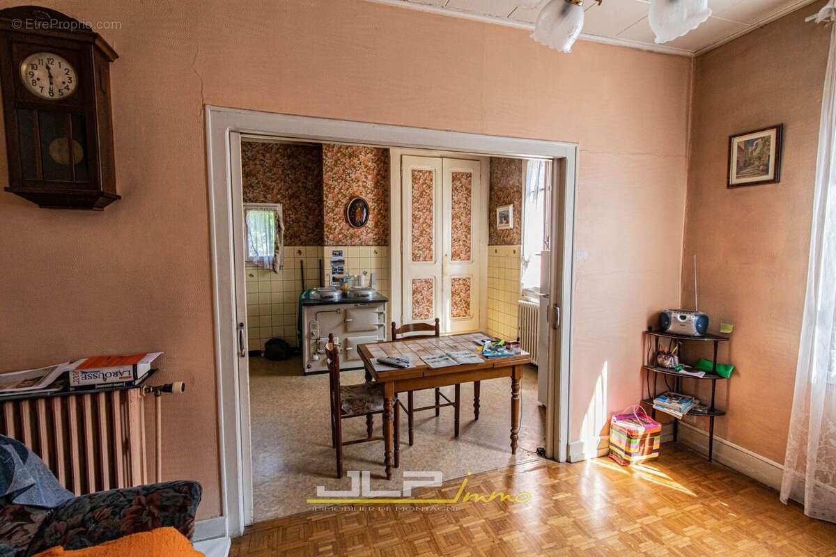 Maison 194 m² à Magland  - photo 6
