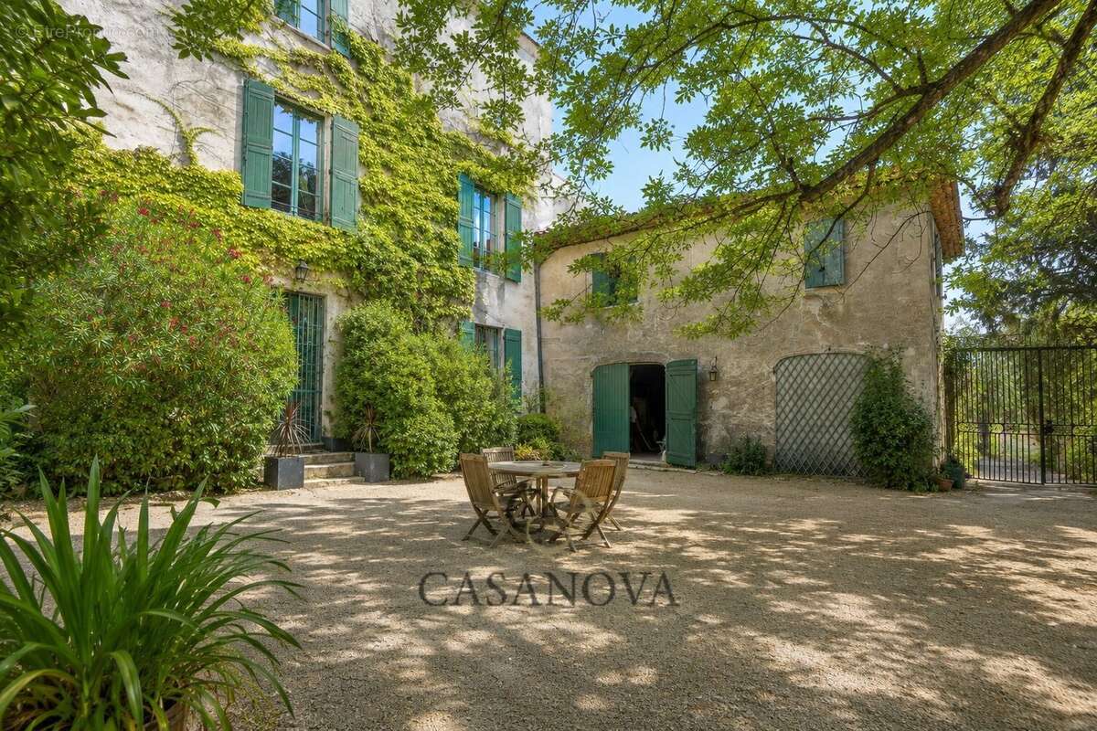 Maison à QUISSAC