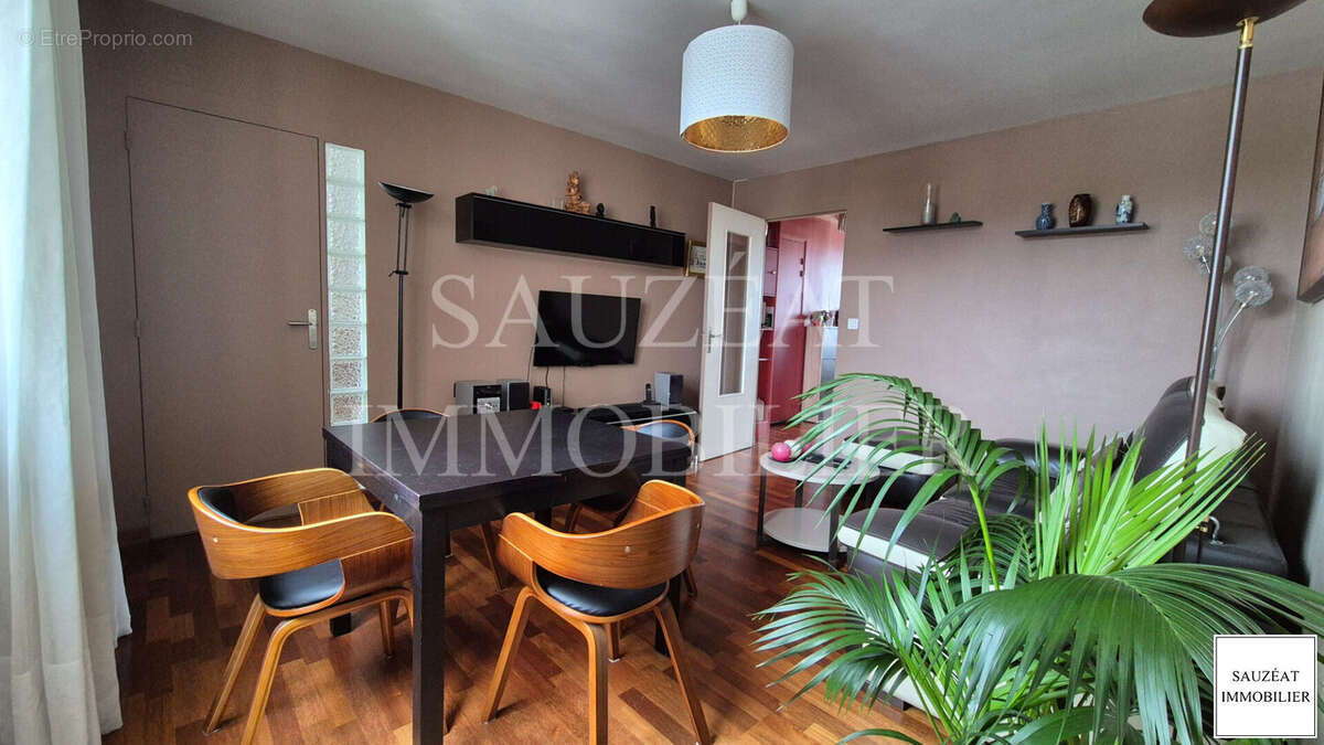 Appartement à BAGNEUX