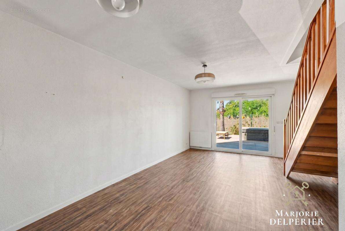 Appartement à BERAT