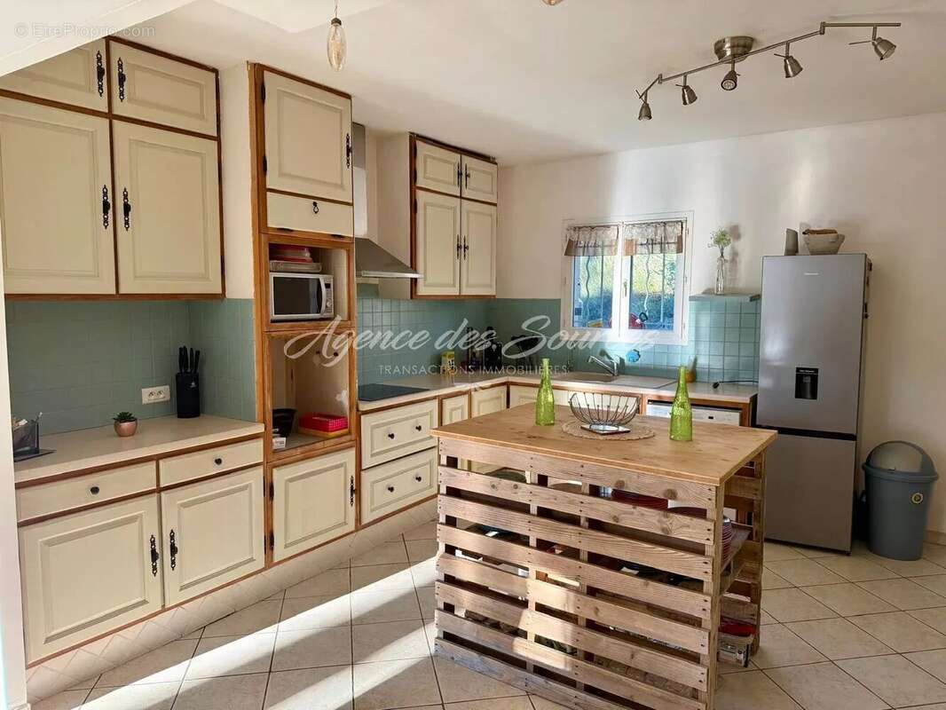 Maison à CHATEAUVERT