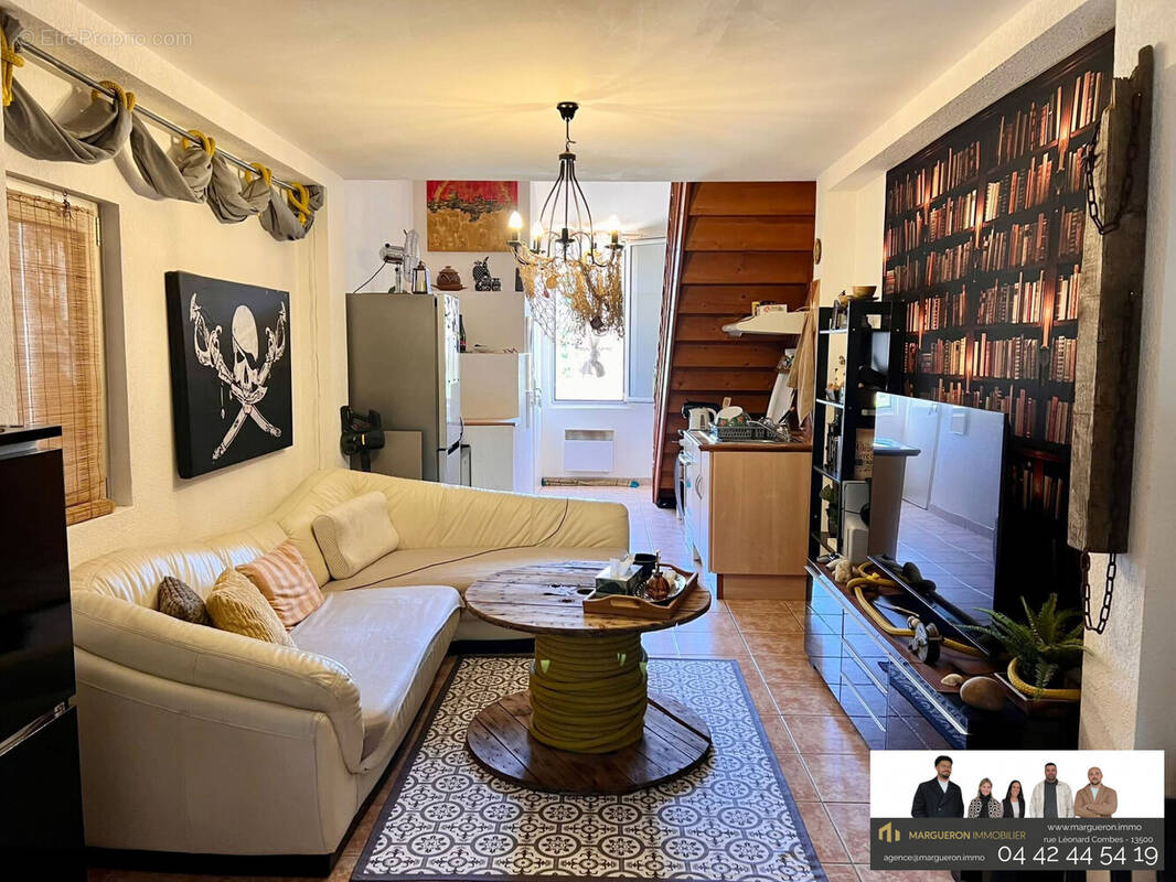 Appartement à ENSUES-LA-REDONNE