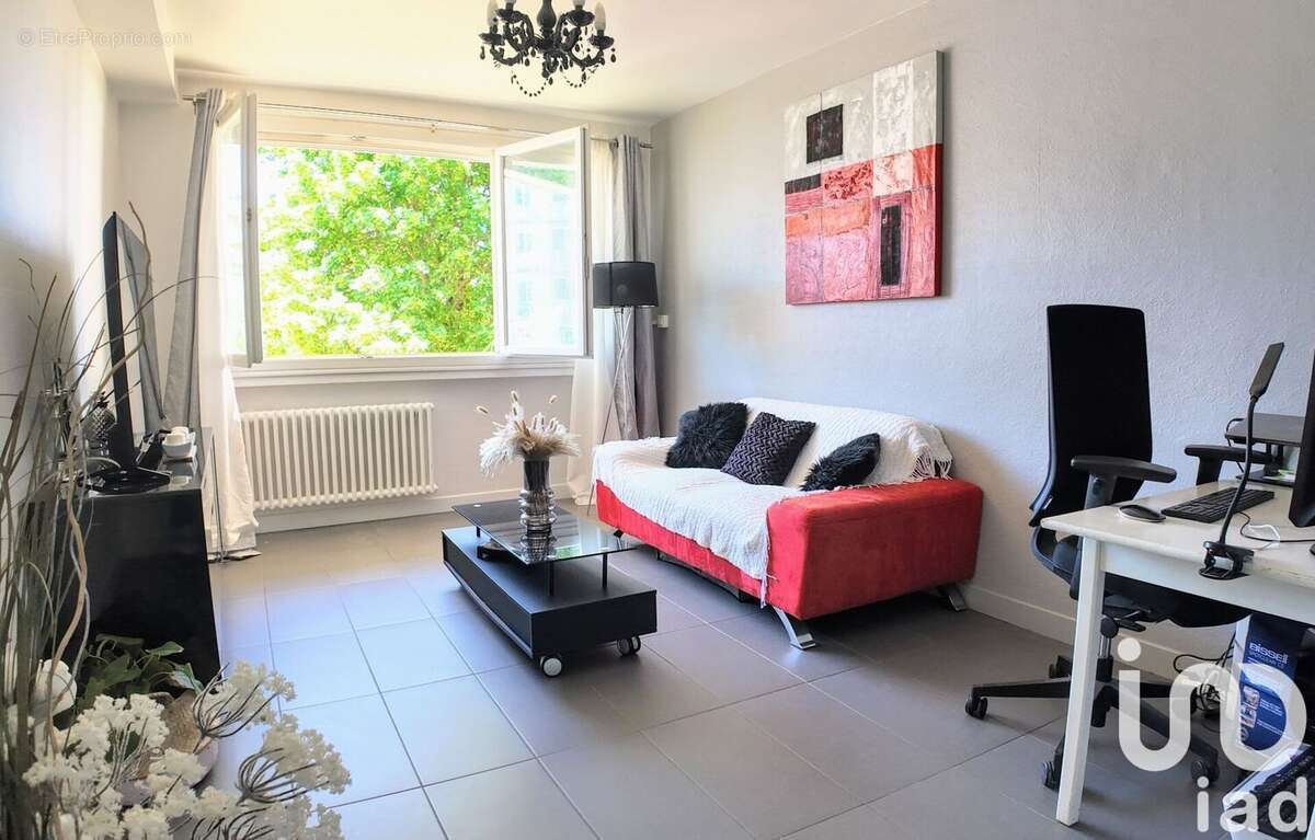 Photo 2 - Appartement à SAINT-ETIENNE