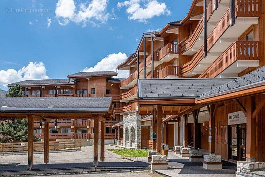Appartement à LES ALLUES