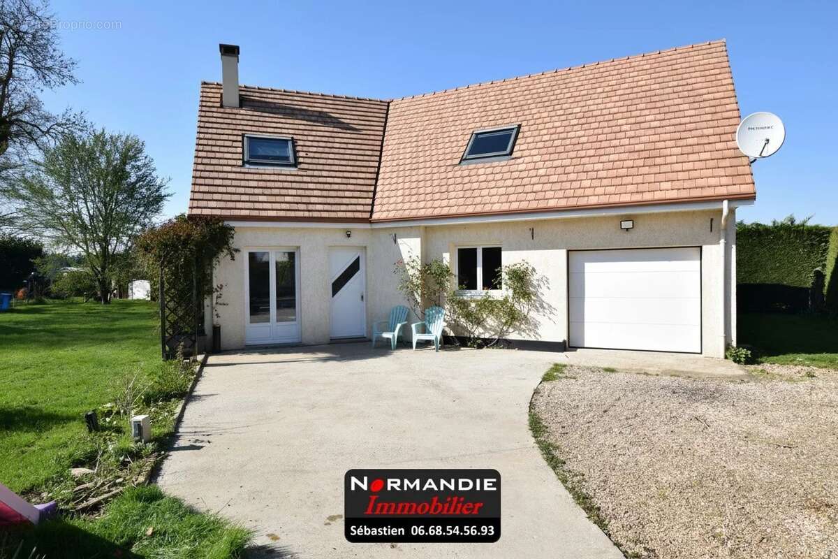 Maison à YERVILLE