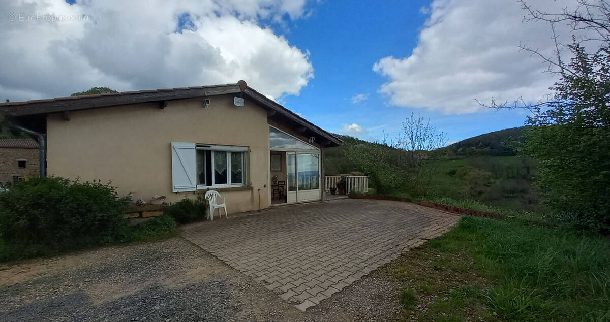 Maison à SAINTE-PAULE