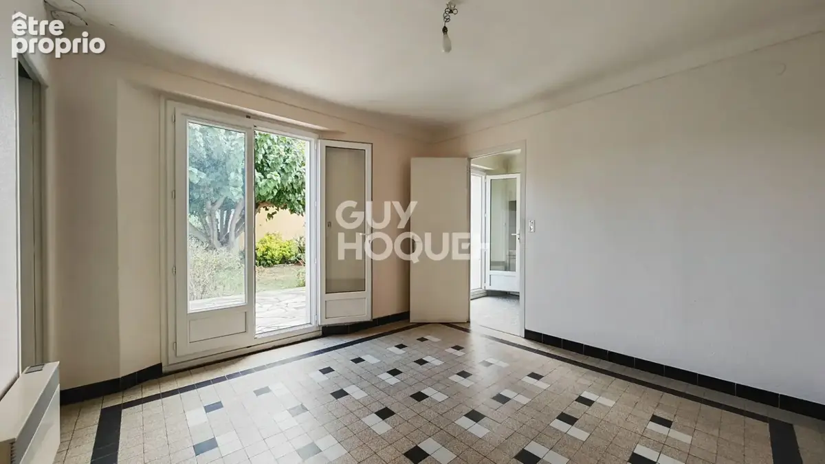 TOULOUGES Maison familiale 4 chambres sur 1075 m² de terrain avec appartement indépendant - photo 12