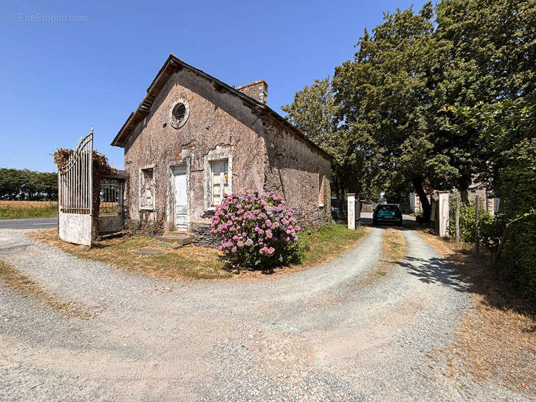 Maison à NOZAY