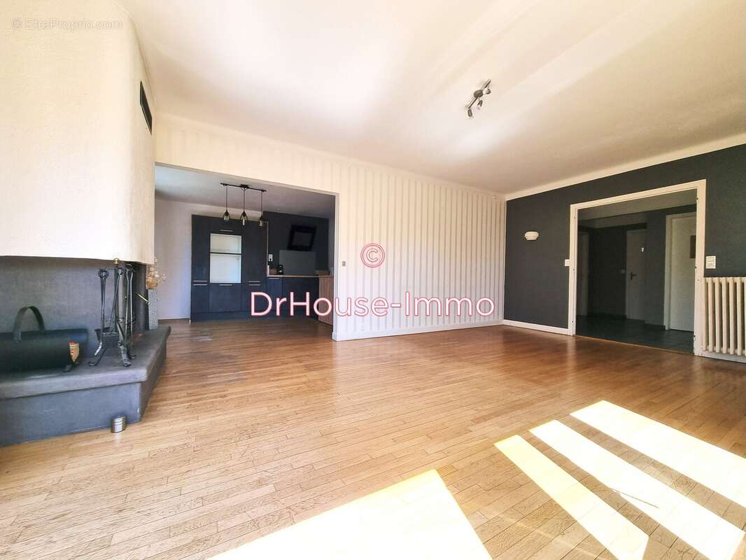 Maison 236 m² à Charmes  - photo 39