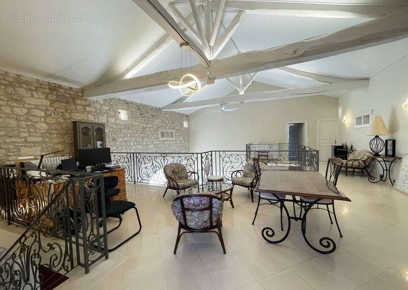 Propriete à vendre 10 pièces proche de ANGOULEME (16) - photo 10