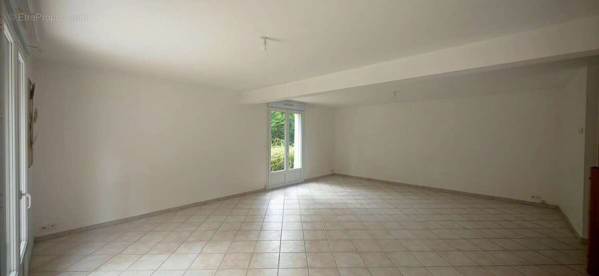 Saint André Les Vergers - Maison familiale de 131m2 sur 975m - photo 4