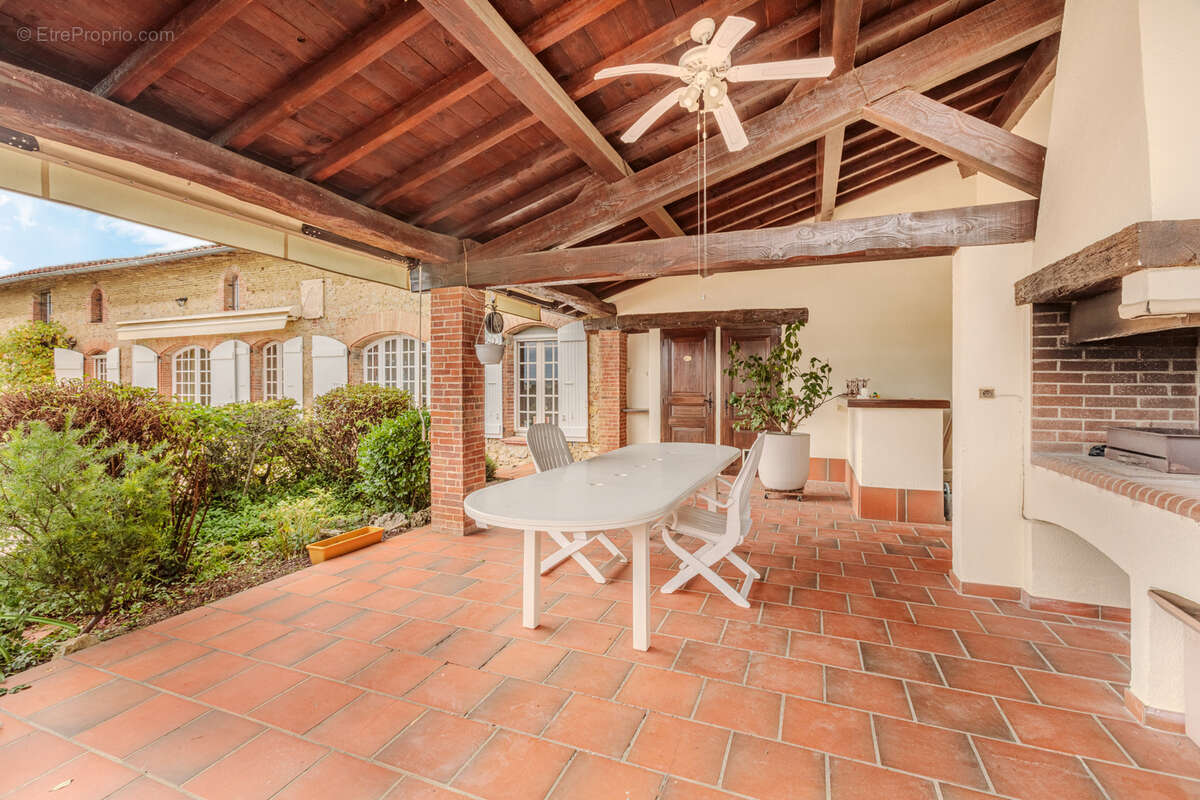 Maison à VIEILLEVIGNE