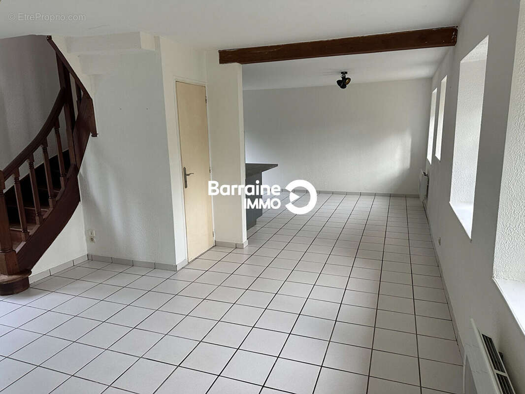 Appartement à PLOUGONVEN