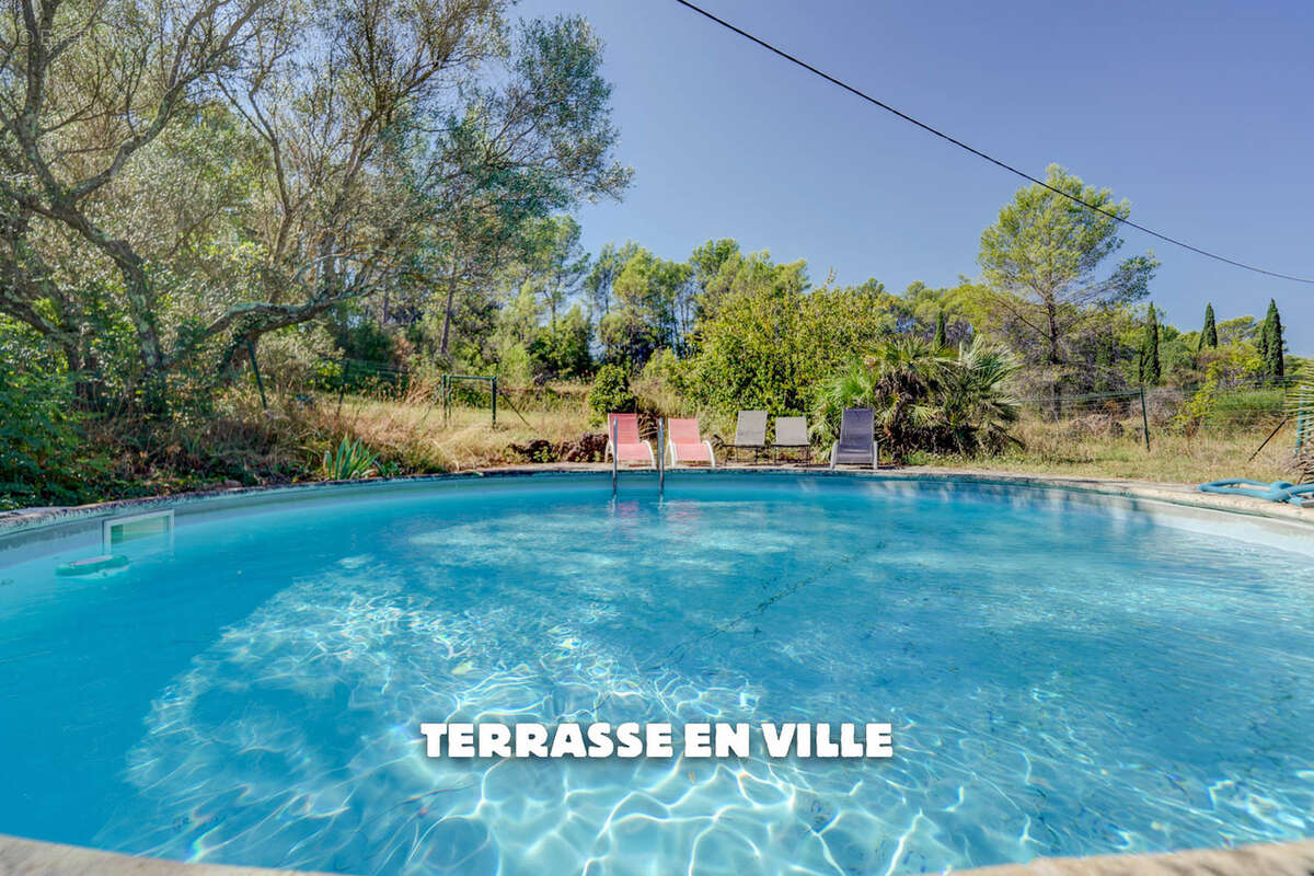 Maison à ENTRECASTEAUX