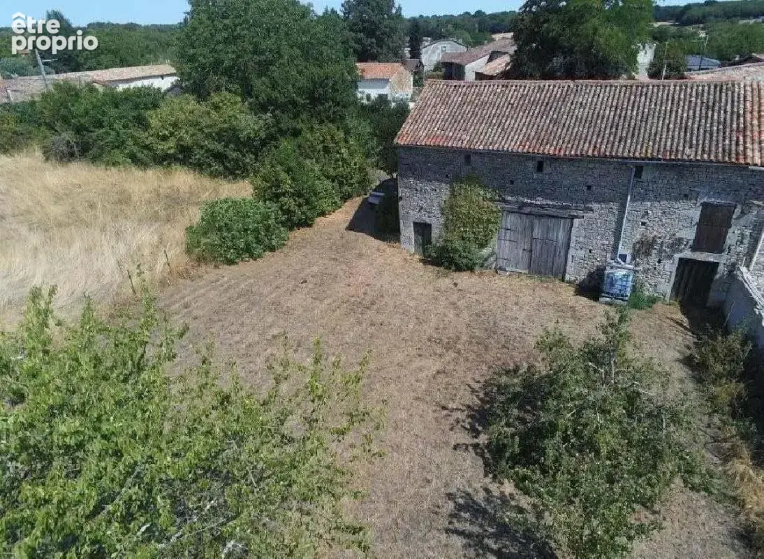 Maison à RUFFEC