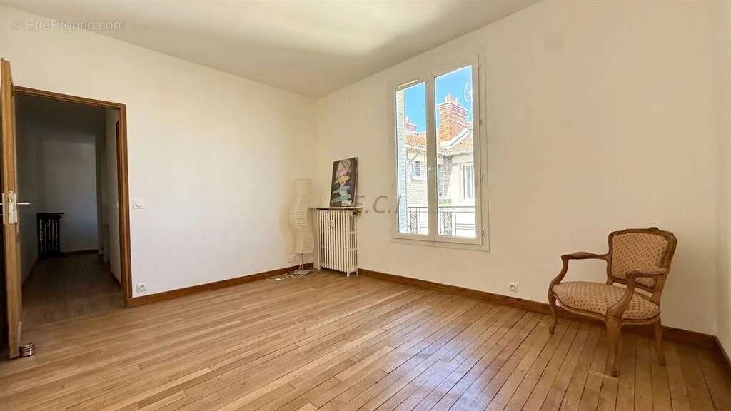 Appartement à BOIS-COLOMBES