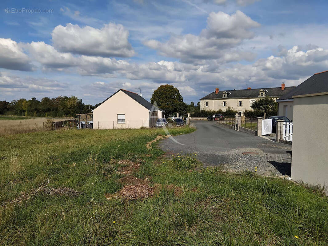 Terrain à LOURESSE-ROCHEMENIER