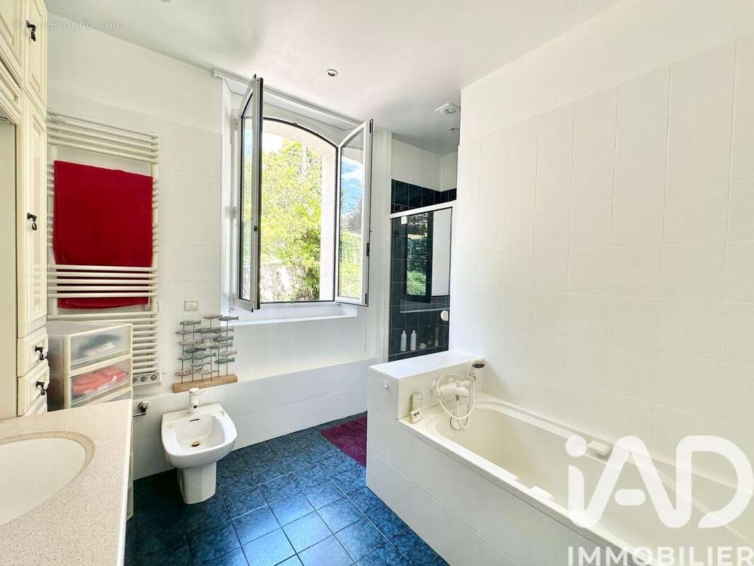Maison 433 m² à Epinay-Sur-Orge  - photo 8