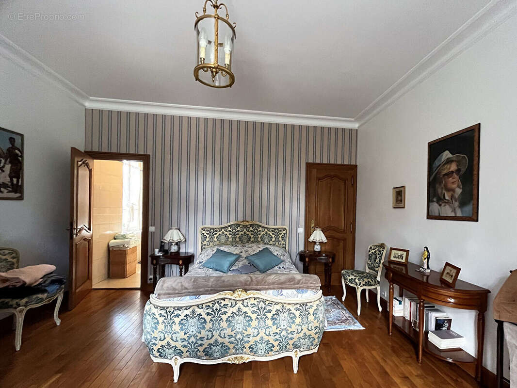 Maison à SAINTE-MONTAINE