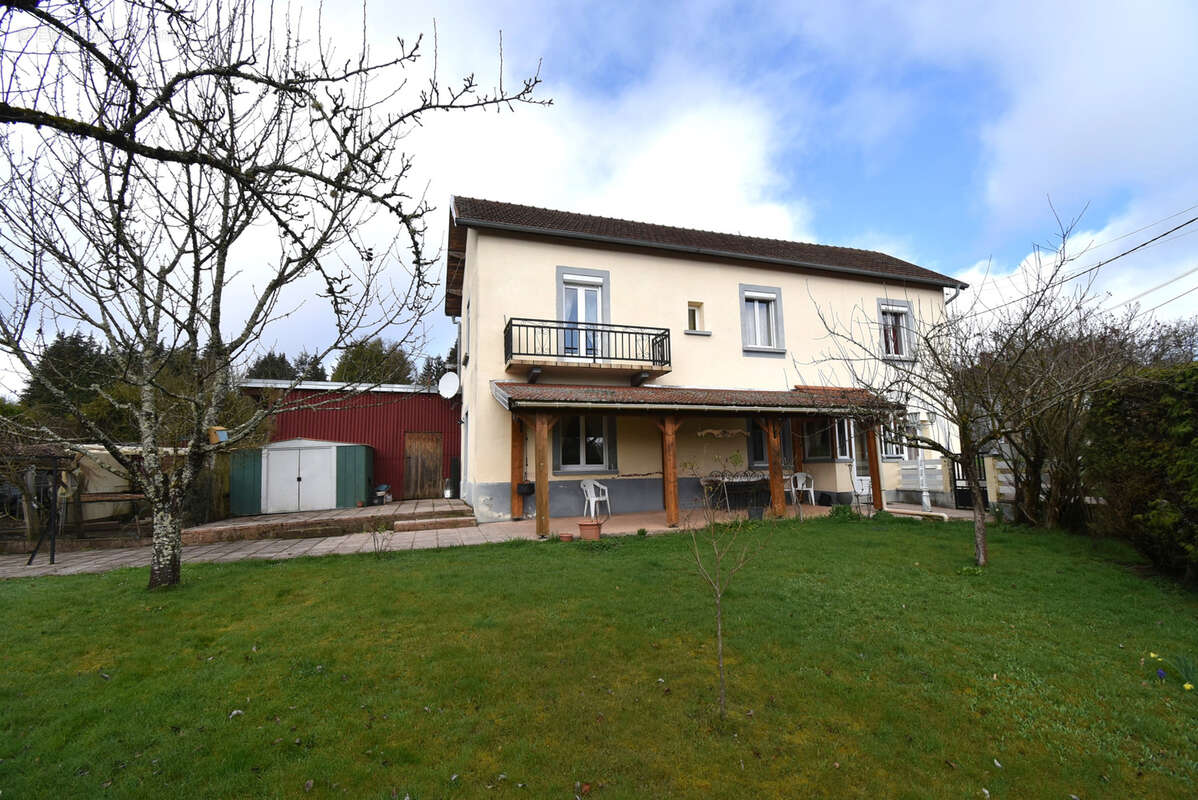 Maison à AILLEVILLERS-ET-LYAUMONT