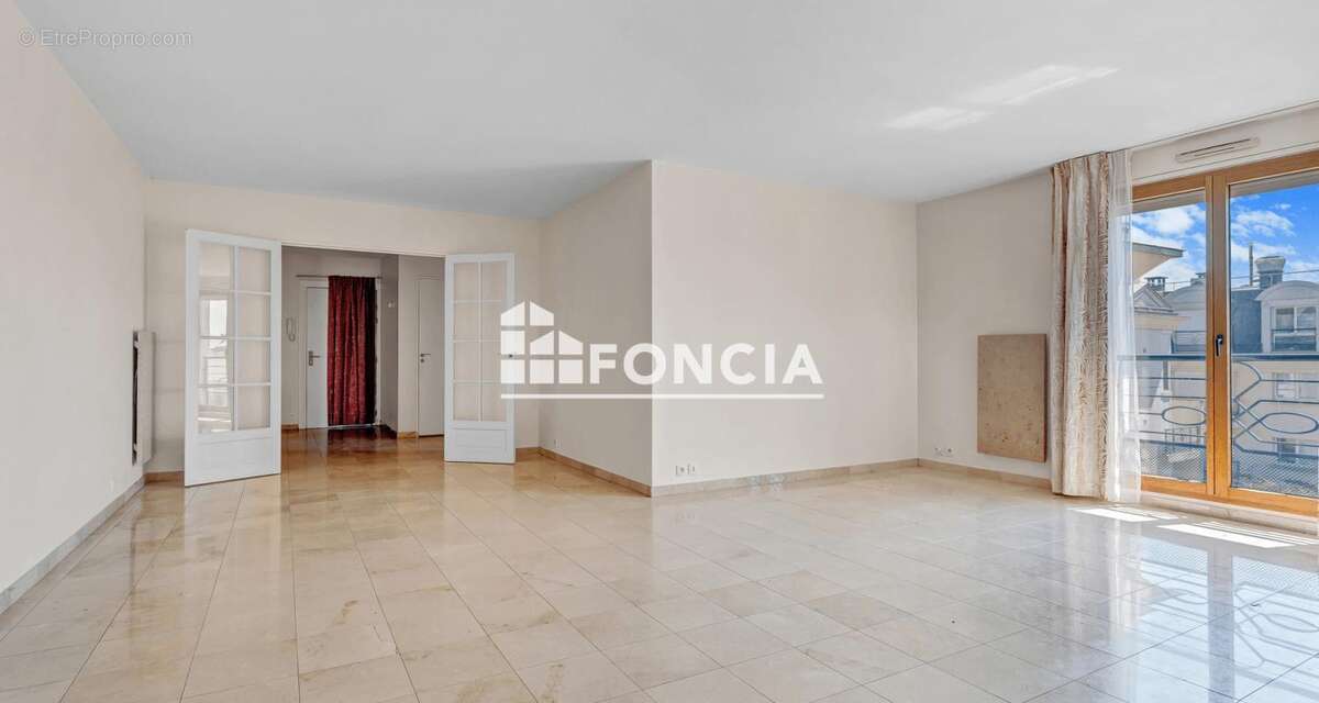 Appartement 4 pièces récent situé Rue Auguste MOUNIE EN HYPER-CENTRE-VILLE - photo 8