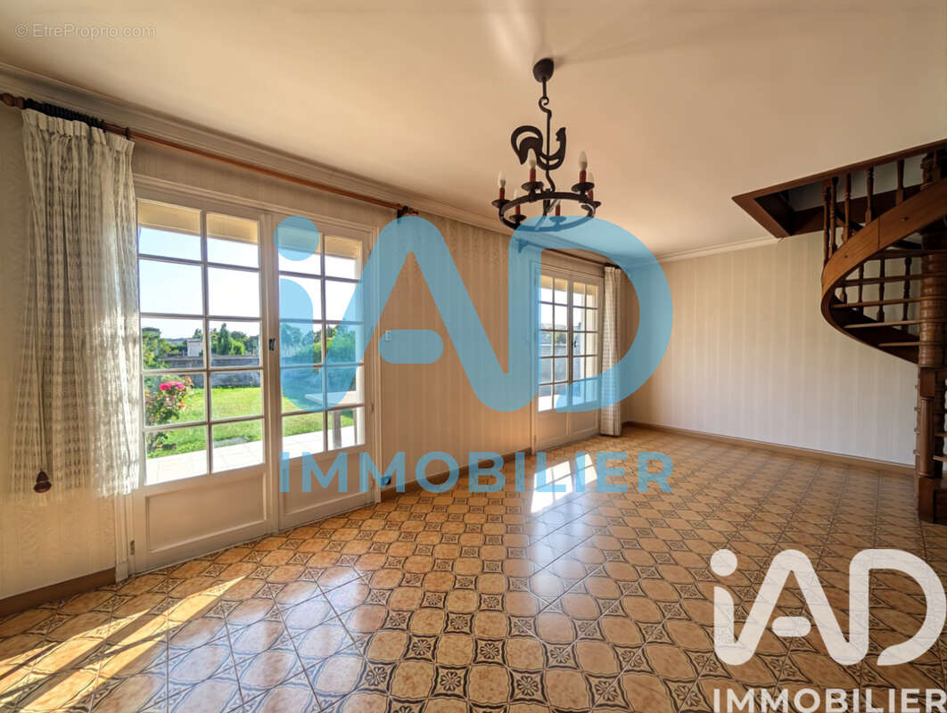 Photo 2 - Maison à PONTAULT-COMBAULT